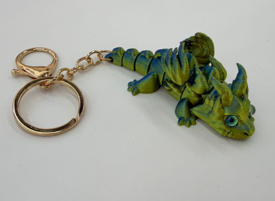 3D-printed double-horned flying dragon with wings, multi-joint, flexible and movable mini keychain pic 2