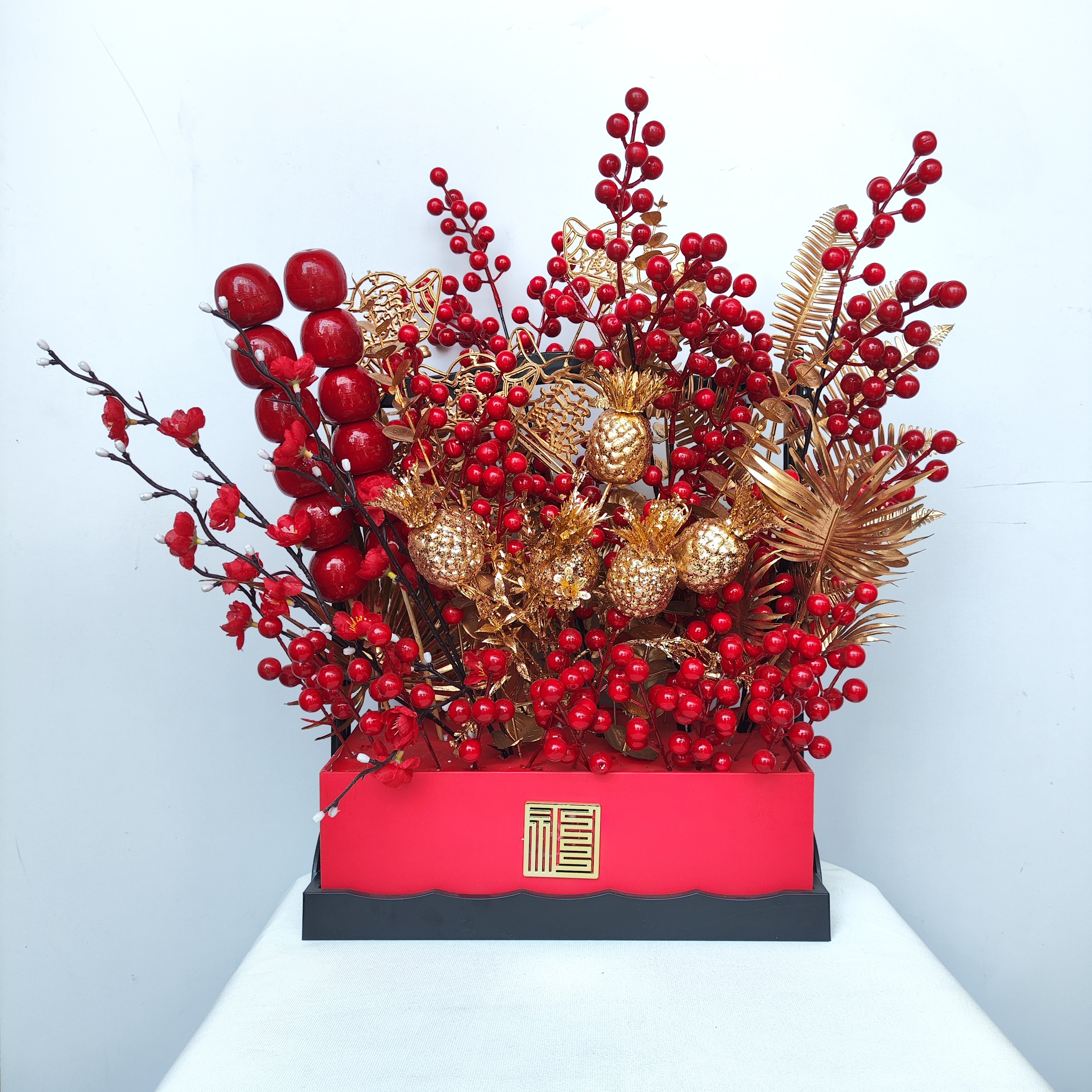 Qingxiang Handcrafted red fruit Flower Arrangement Fine Decorative Items, finished products wholesale, everlasting red fruit single handcrafted flower arrangement, Mother's Day and Teachers' Day gifts
