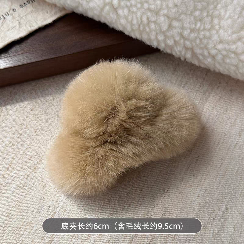 精致小巧~獭兔毛网红发夹女秋冬后脑勺盘发点缀抓夹高级感鲨鱼夹详情图7