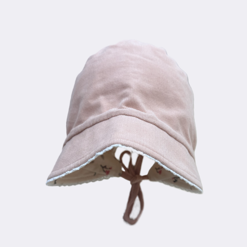 Baby pink lace-up caps are suitable for children aged 5 to 8 details Picture