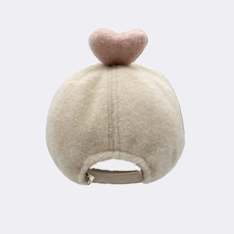 The small heart-shaped embroidered baseball cap with a soft brim is suitable for children aged 1 to 2 Specification drawing