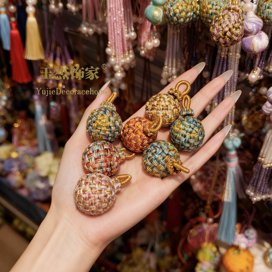 手工编织玲珑绣球diy手机包包挂件饰品配件装饰品配件钥匙扣挂件坠子详情图7