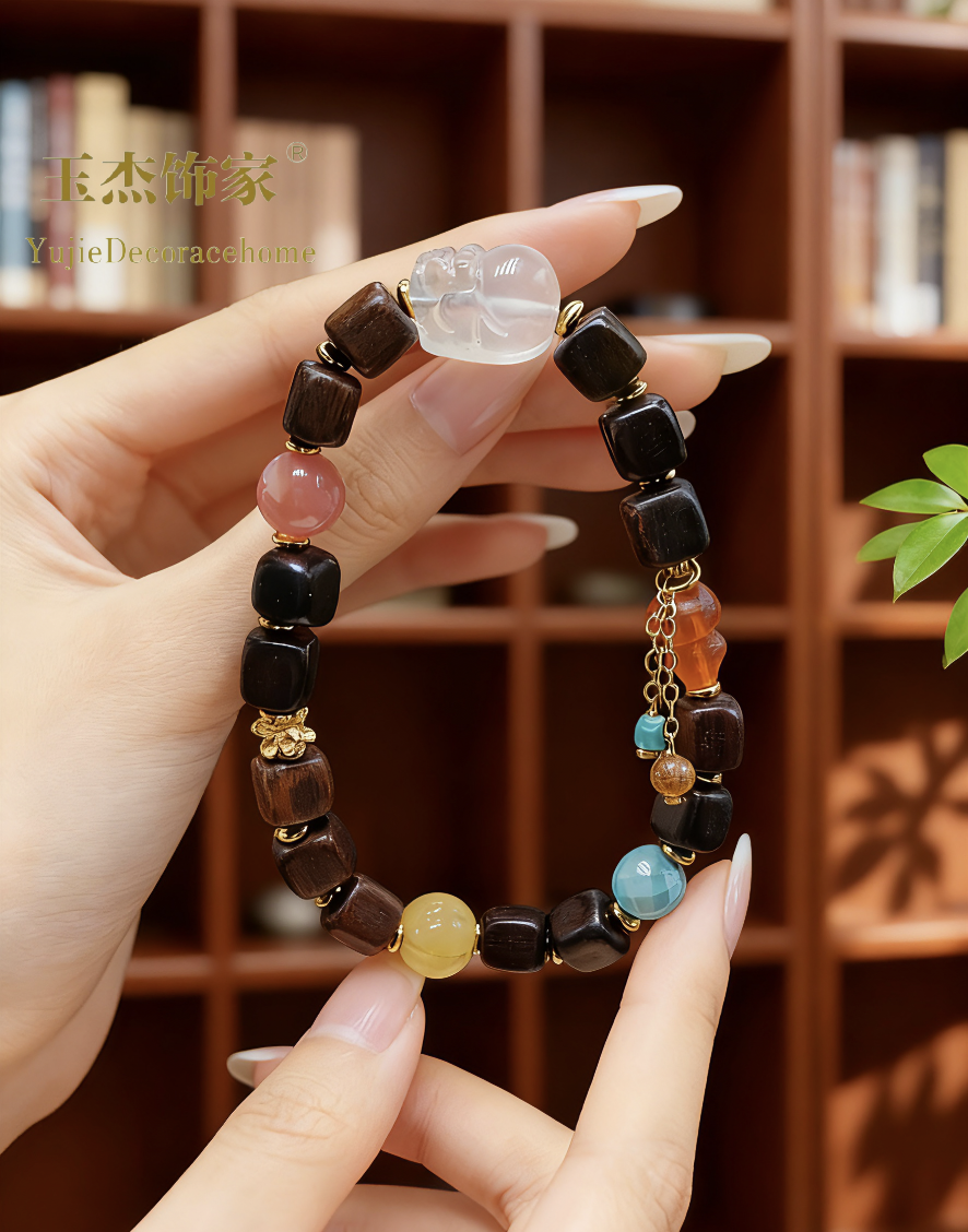 Crystal PI Xiu paired with sandalwood bracelet, multi-treasure collectible bracelet, casual and personalized bracelet accessory, trendy for both men and women detail image 1