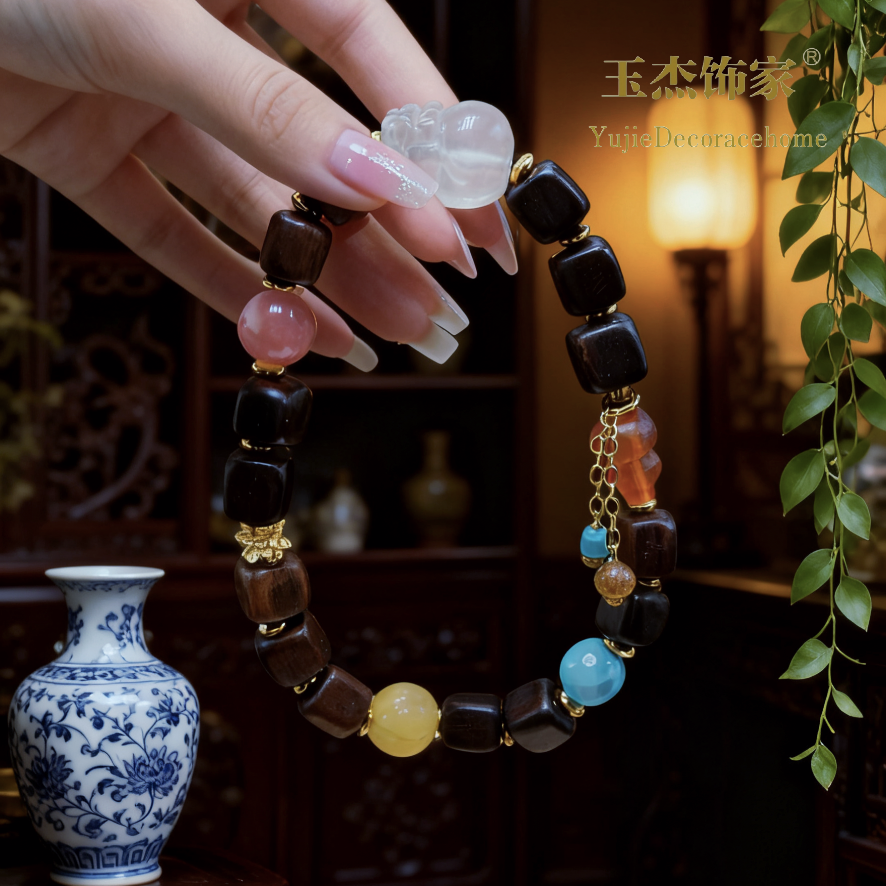 Crystal PI Xiu paired with sandalwood bracelet, multi-treasure collectible bracelet, casual and personalized bracelet accessory, trendy for both men and women detail image 7
