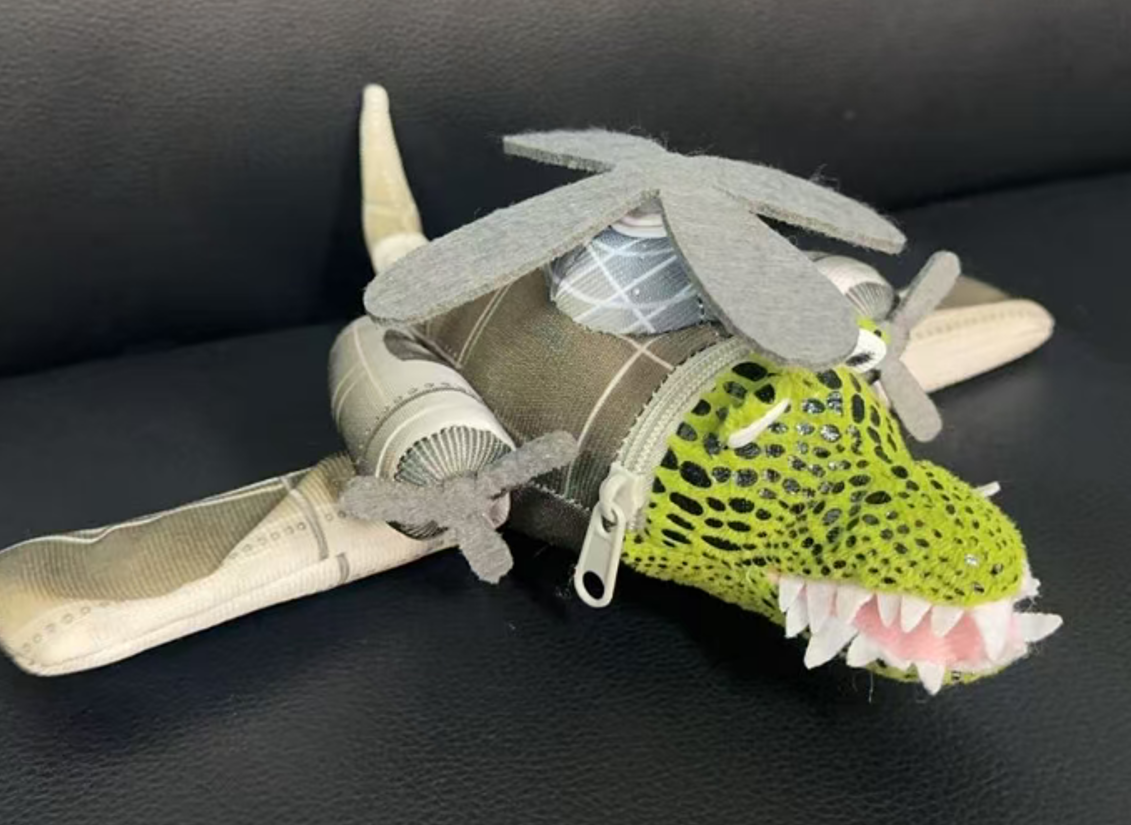 Cross-border best-selling item: Shan Hai Jing tungtungsahur Tong Tong Tong plush toy Papa Ring Coin Purse Pendant pic 3