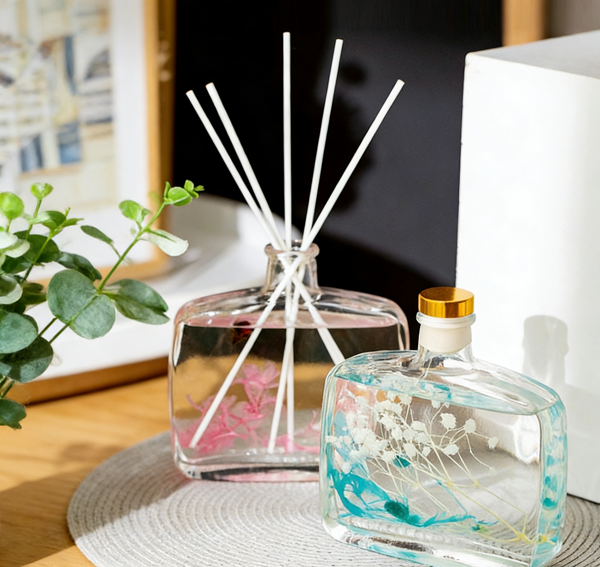 新扁瓶精油香薰卧室办公室酒店除臭香氛摆件空气清新持久香水香薰