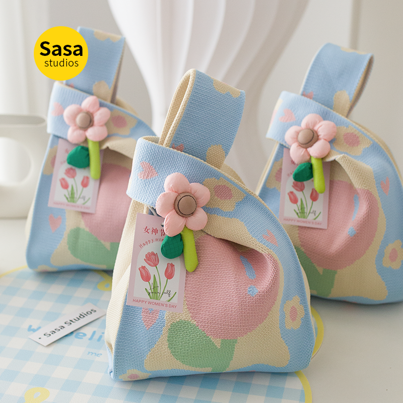 handbag small carrying bag exquisite knit handbag baby one month old hundred days banquet gift bag wedding gift bag full figure