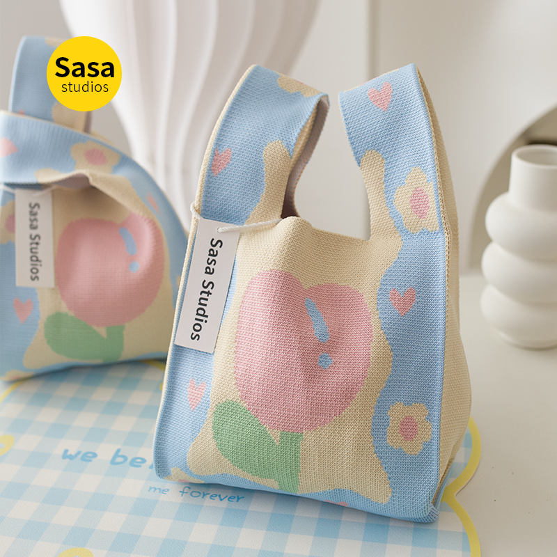handbag small carrying bag exquisite knit handbag baby one month old hundred days banquet gift bag wedding gift bag Specification drawing