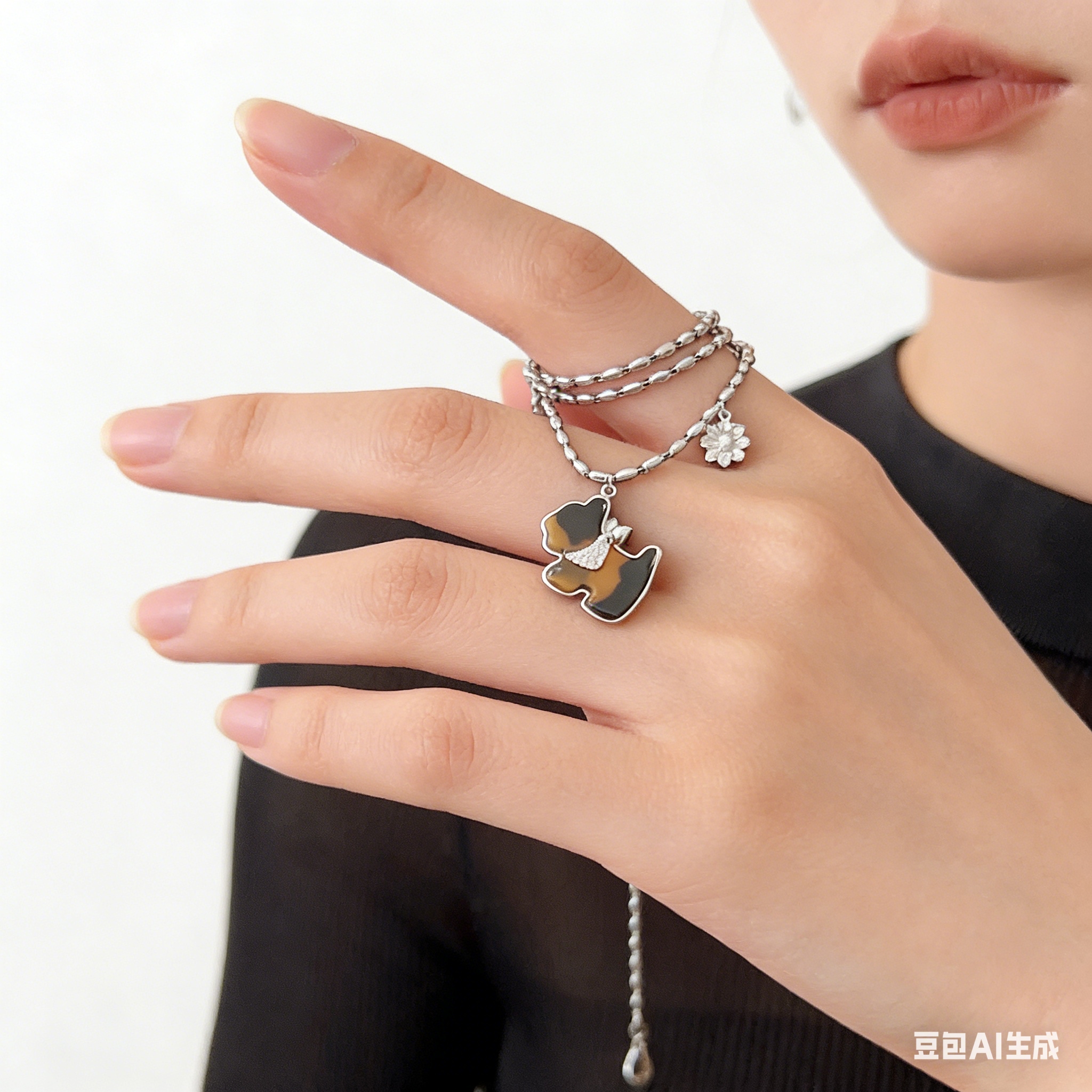 Puppy Necklace for Women, 2025 new style sweater chain, light luxury and high-end accessory Specification image