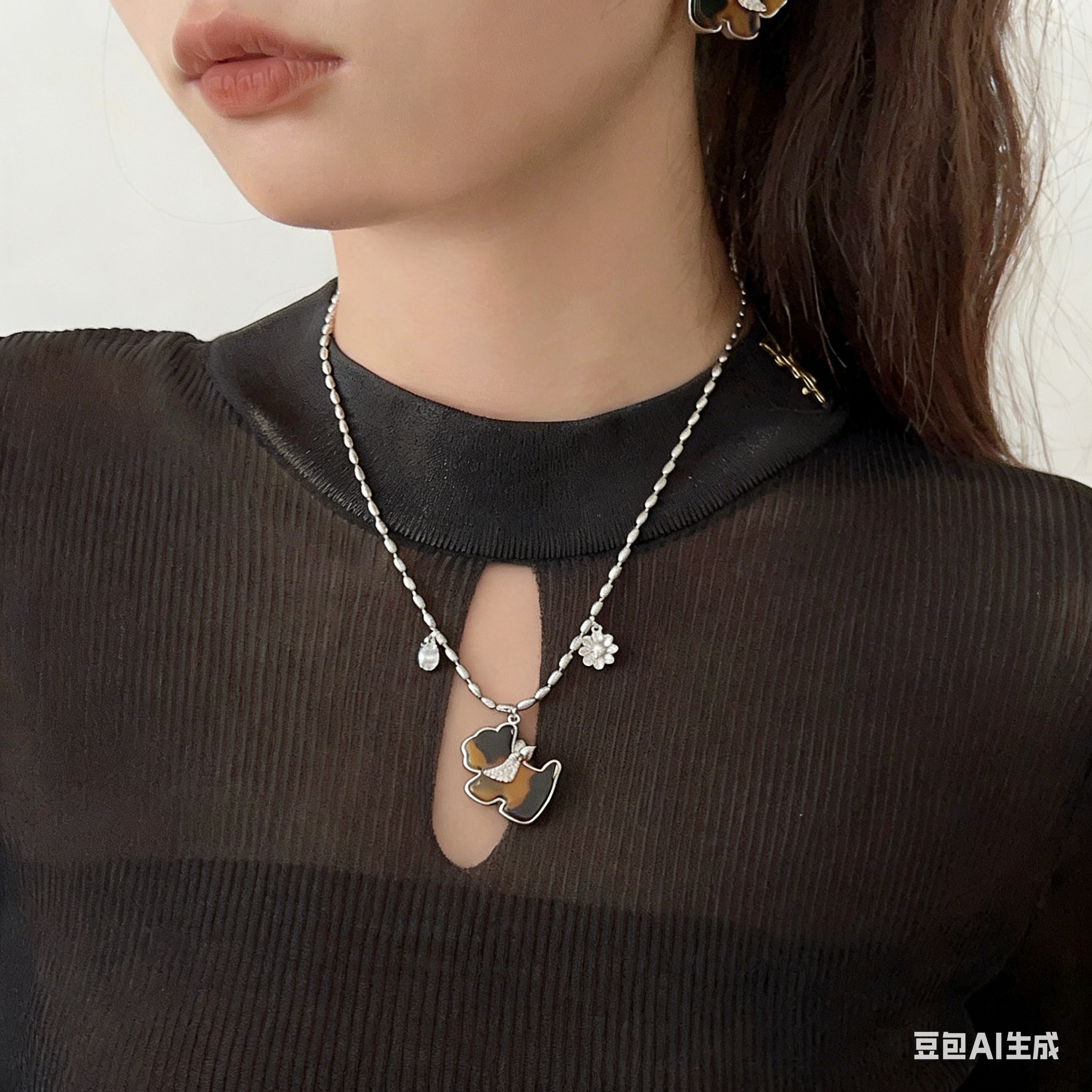 Puppy Necklace for Women, 2025 new style sweater chain, light luxury and high-end accessory Application Scenario