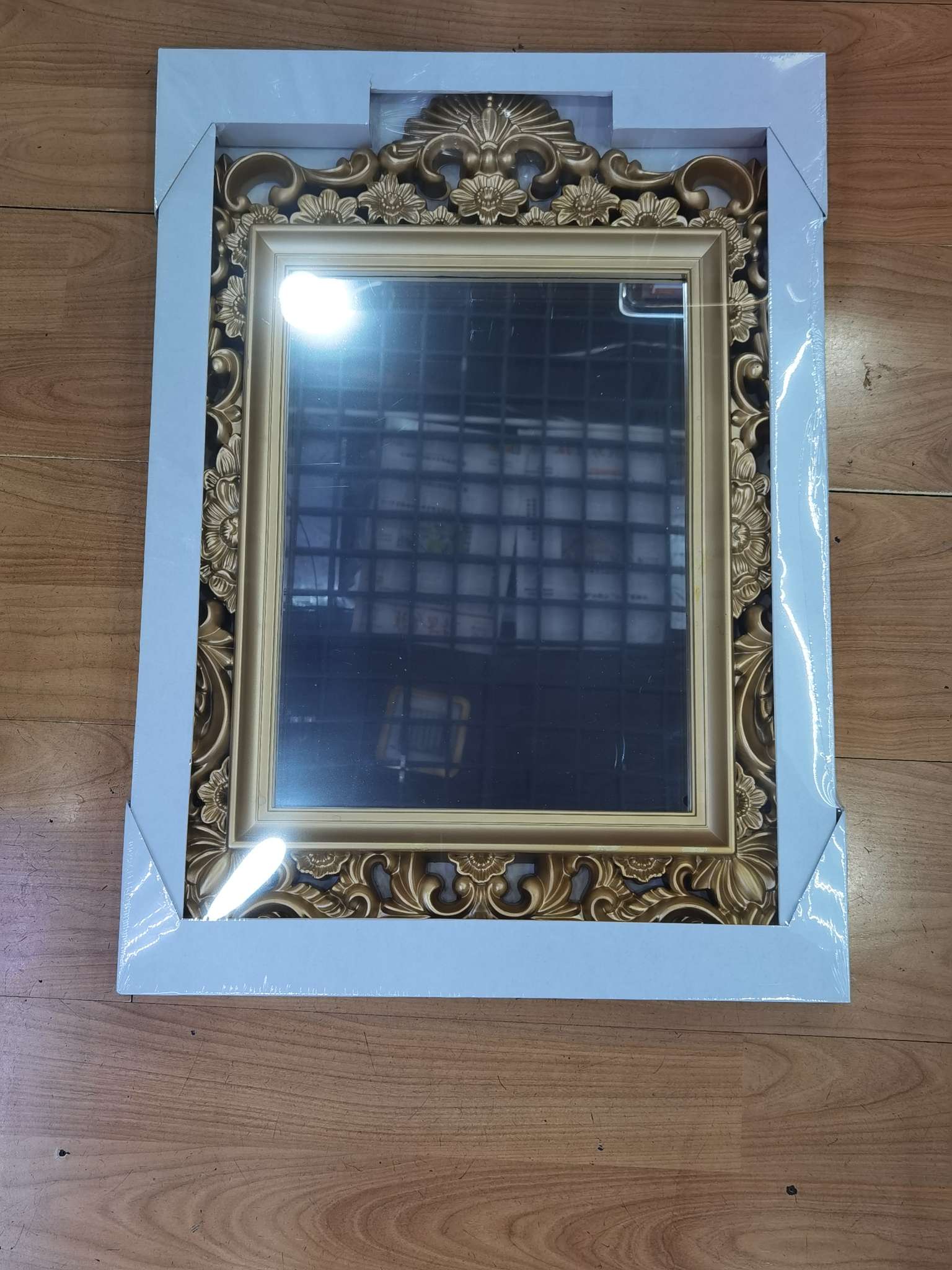 欧式穿衣镜俄罗斯风格镜框l卫浴镜塑料工艺品墙挂装饰框架塑料镜尺寸：49*68