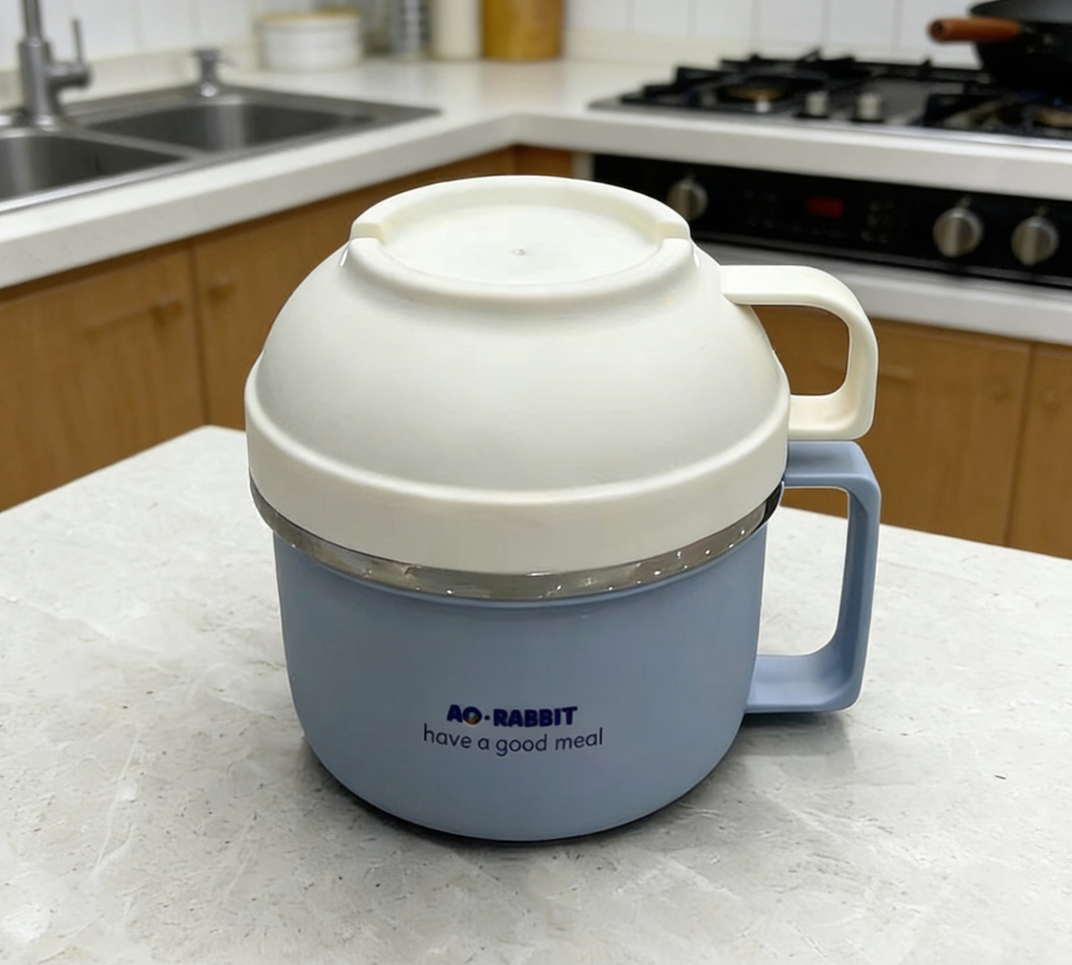 Instant noodle bowl with lid, stainless steel, insulated and large capacity for dormitory students, serving instant noodles in the cafeteria