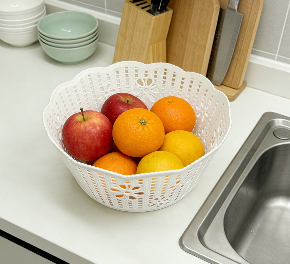 Plastic storage basket, desktop sundries storage box, round kindergarten snack and toy storage basket, small storage basket Specification image