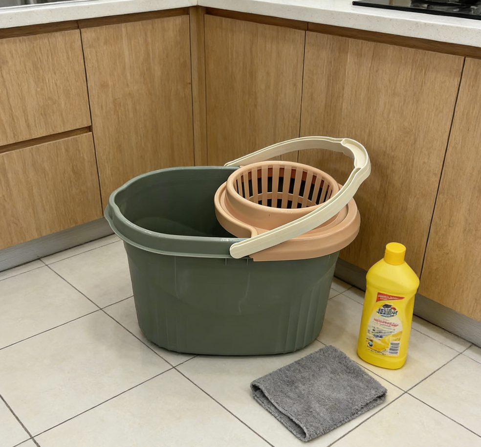 Household cleaning extruded water bucket with plastic wheels, durable thickened mop, floor mop bucket, mop cloth bucket, mop, hand-washable mop