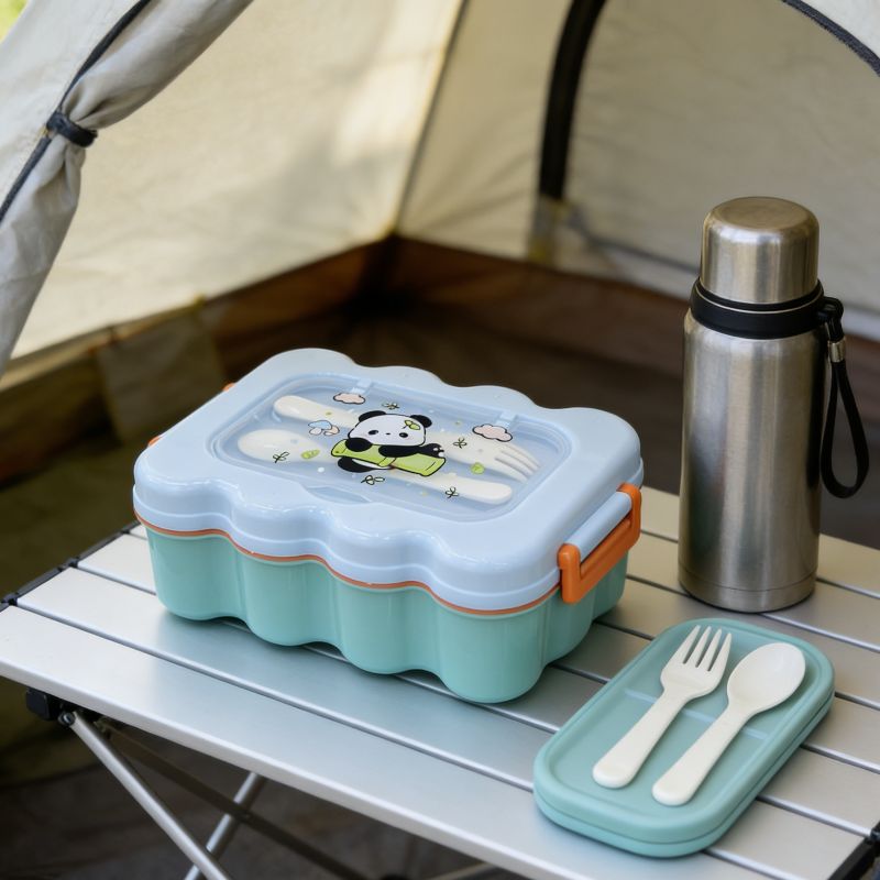 Cartoon bento box, portable and cute student picnic box, lunch long biscuit lunch box, plastic Specification image