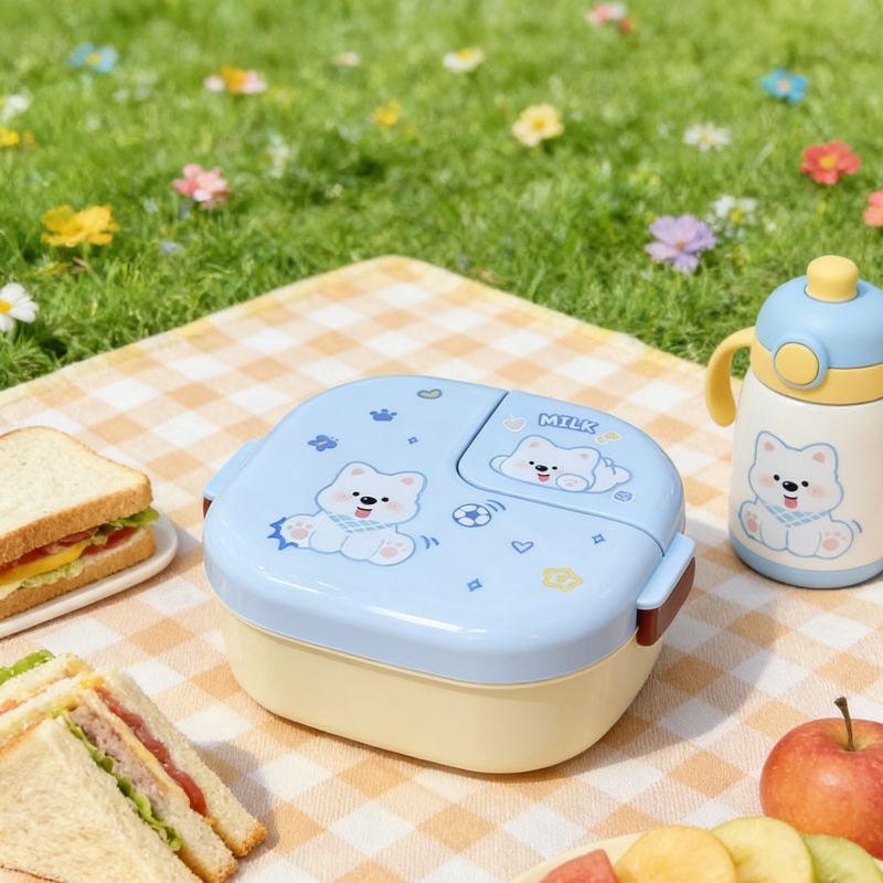 Cartoon bento box, portable and cute picnic box, new lunch compartment, outdoor lunch box, plastic Application Scenario