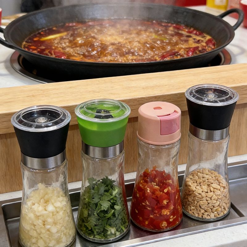 Seasoning box, household transparent large-capacity seasoning jar, sealed moisture-proof seasoning bottle, kitchen Specification image