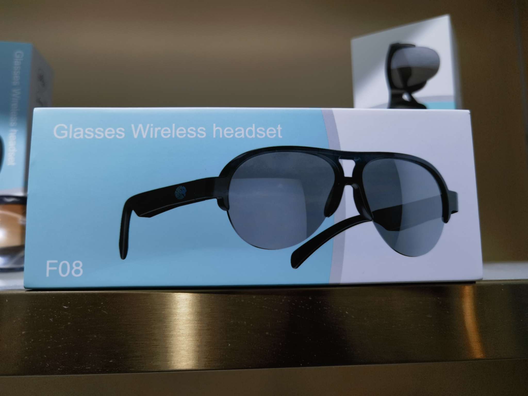 Safety protective glasses, eye radiation and light protection goggles, UV protection work protective glasses, suitable for both men and women details Picture
