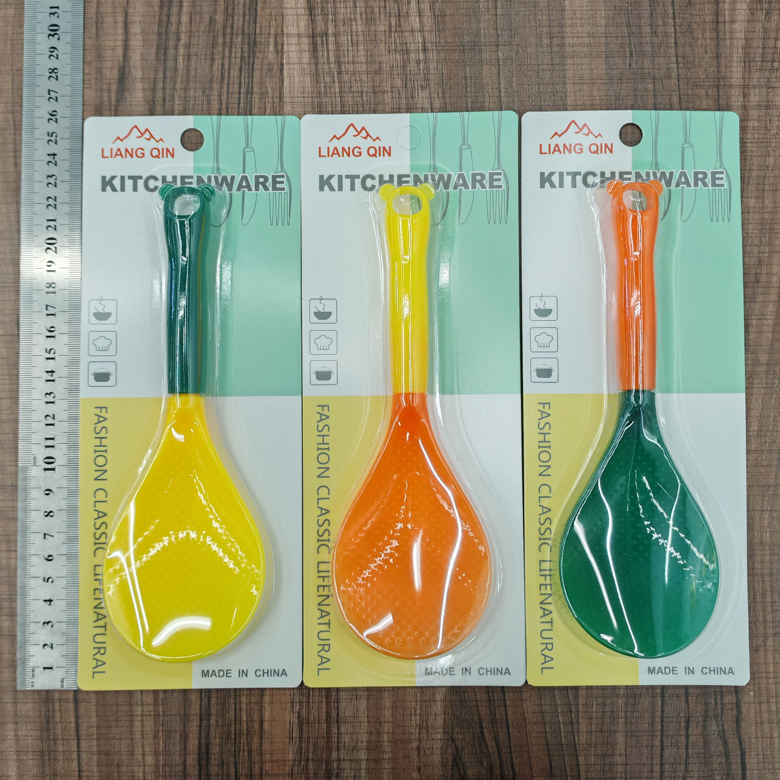 Outdoor tableware set, daily necessities, cartoon knife, fork and spoon combination, portable tableware, children's tableware set, restaurant supplies Specification image