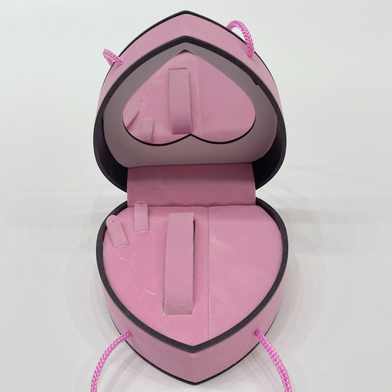 520 Birthday gift box, heart-shaped box, 214 Valentine's Day couple jewelry box, heart-shaped packaging, flip-top storage box details Picture