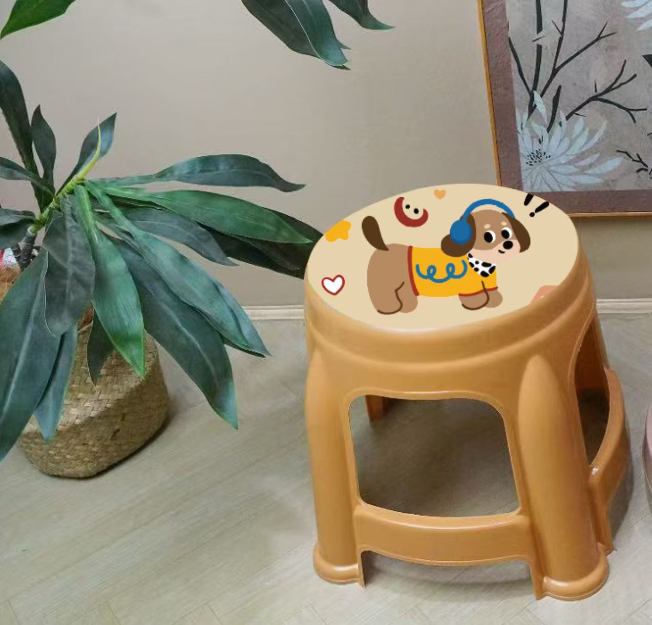 Cute and fun dog plastic round stool, children's home anti-slip small stool, cute and fun dog pattern plastic stool, baby anti-slip low stool, round stool, cartoon dog printed plastic stool, home thickened children's round stool wholesale