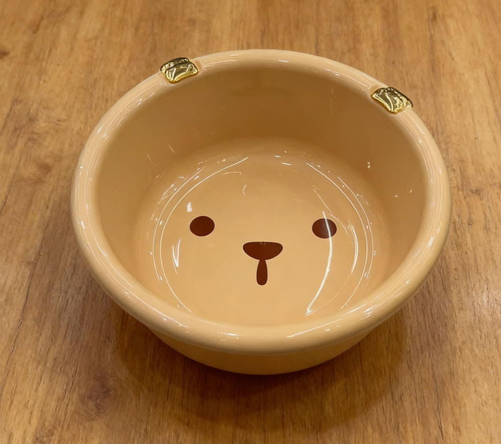 Household thickened plastic washbasin, small washbasin for student dormitories, basin for washing bottoms, basin for washing clothes, water basin Application Scenario