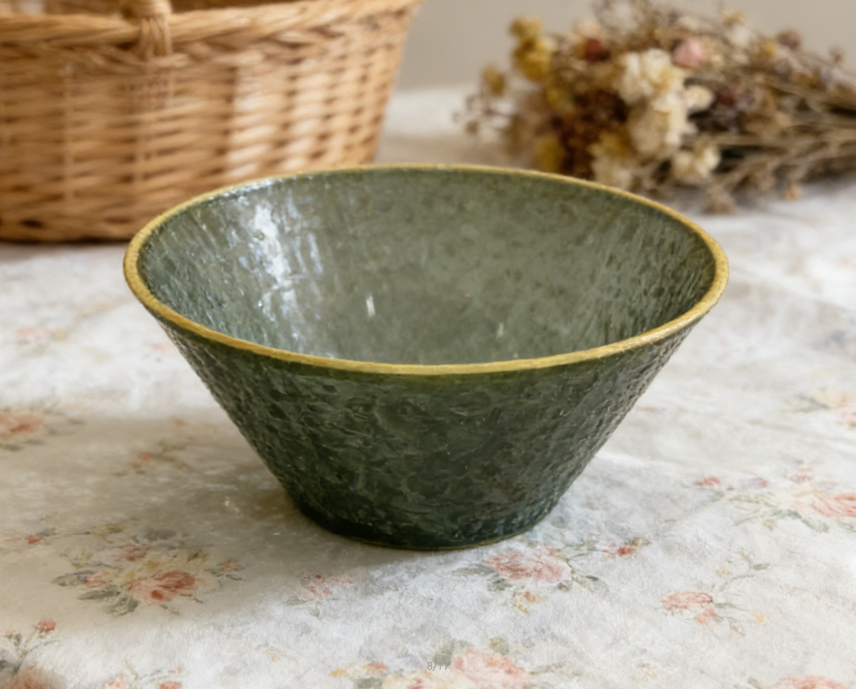 A light luxury fruit platter for home living room, coffee table, fruit basket, snack and candy display plate, dried fruit plate and dim sum plate details Picture