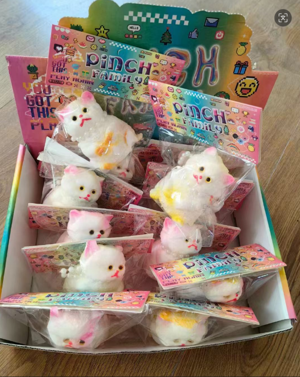 Cross-border e-commerce children's best-selling kitten with accessories, stress-relieving and venting creative toy, educational cat-shaped three-color mixed set, stress-relieving and relaxing toy