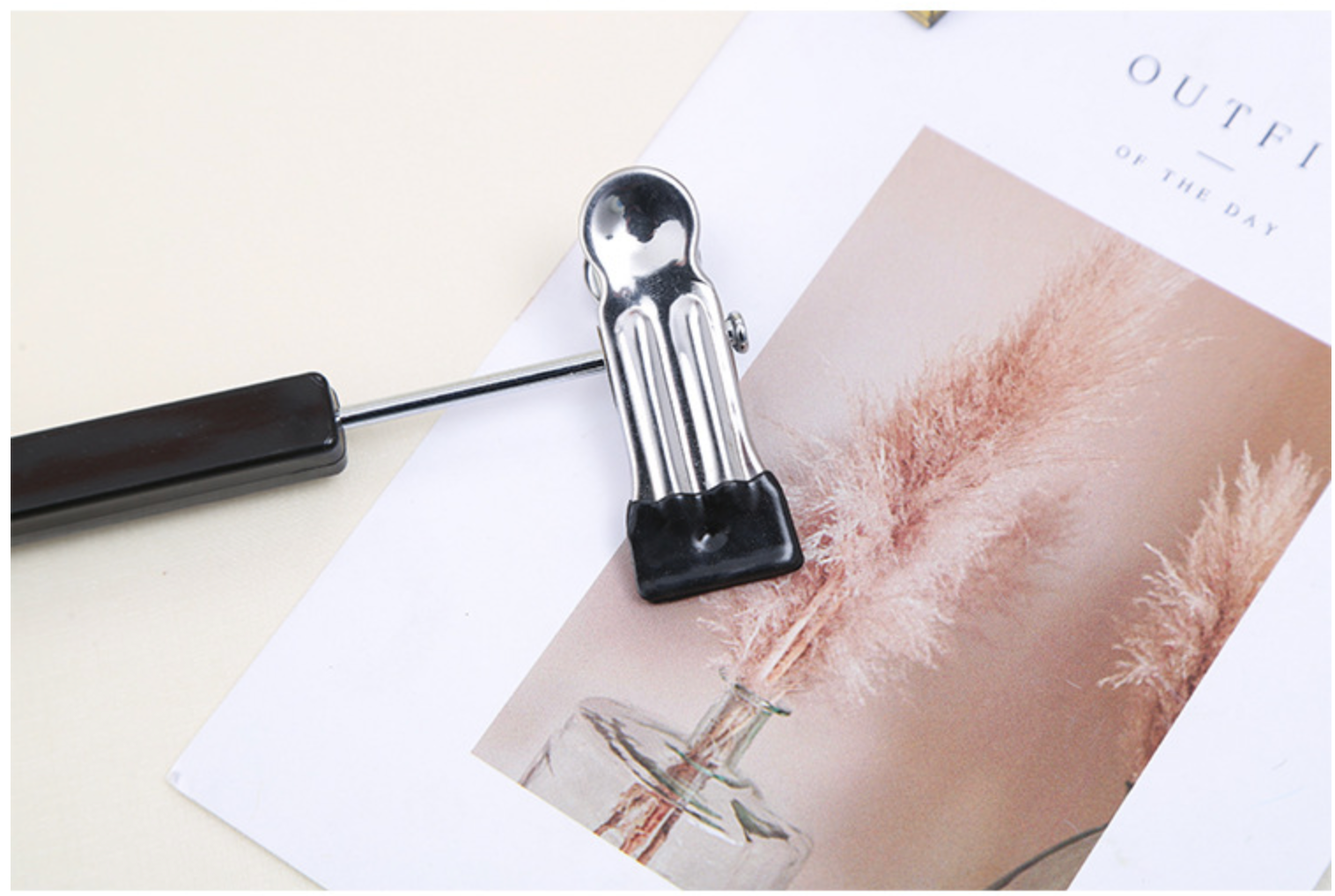 厂家直销多功能折叠塑料衣架衣服挂架简约衣架子衣物整理收纳用品详情11