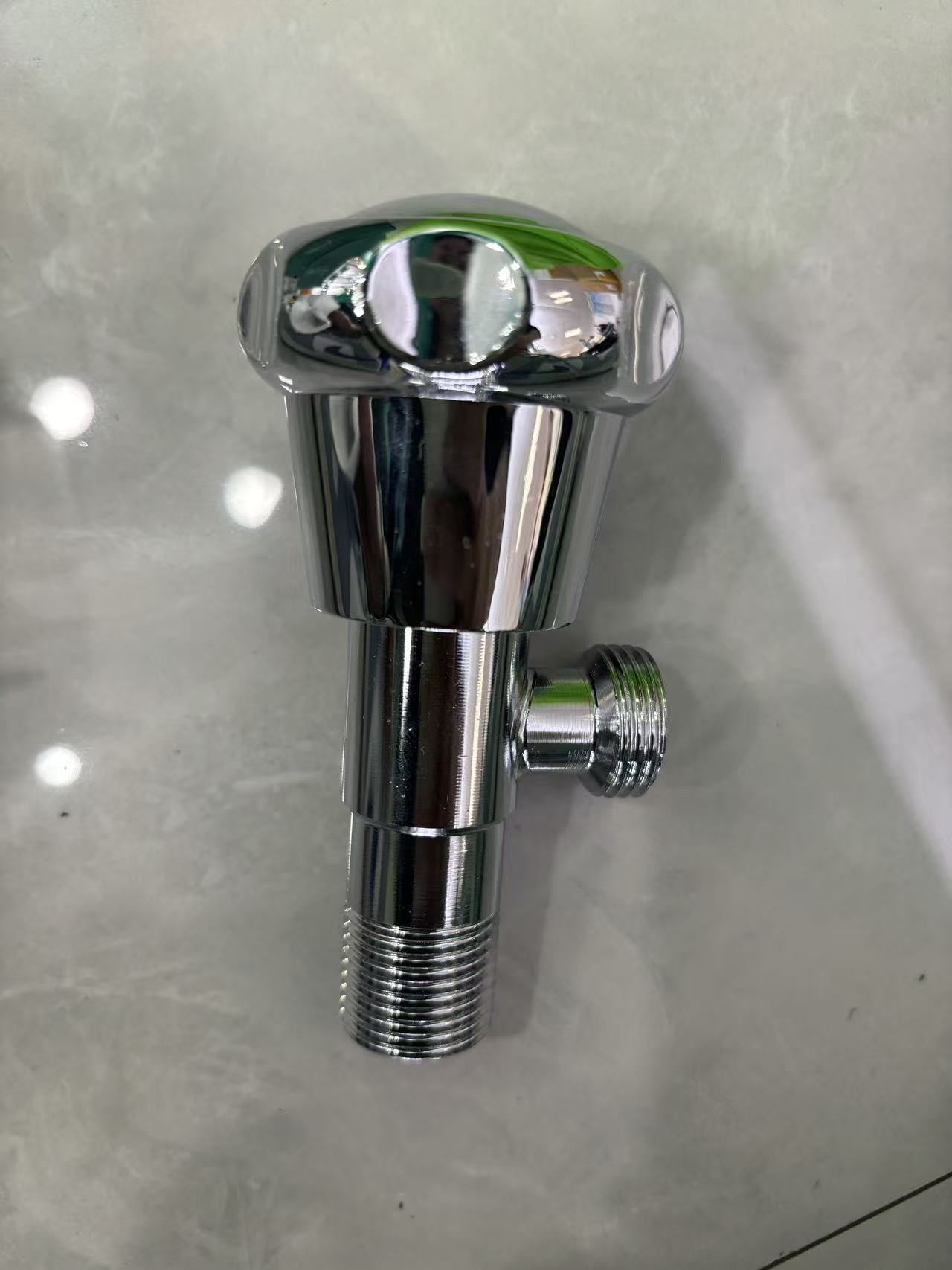 角阀/热水器角阀/内外丝角阀/九牧/马桶喷枪产品图