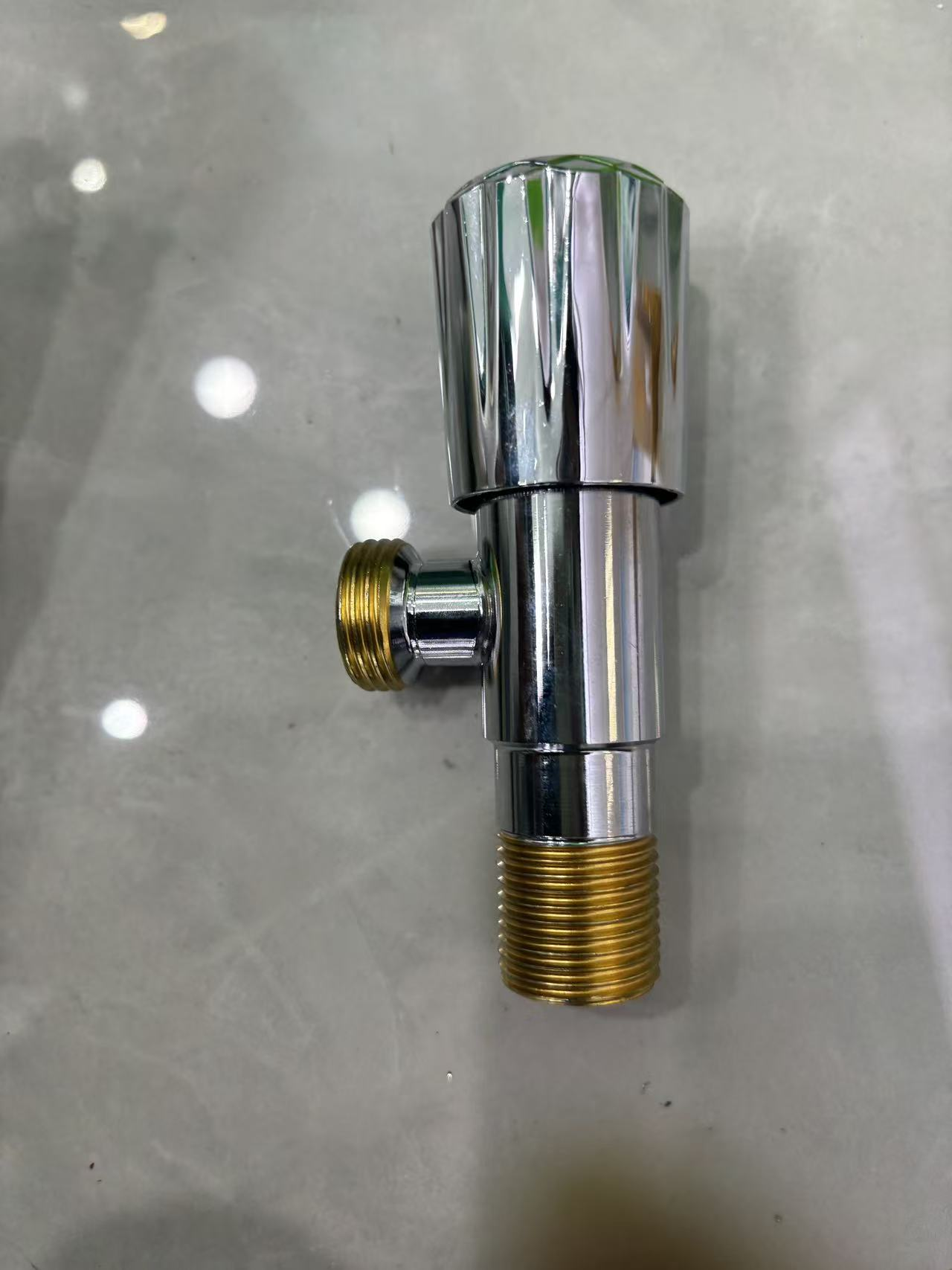 厂家直销不锈钢电镀冷热水通用角阀四分角阀淋浴热水器三角阀厨房卫浴