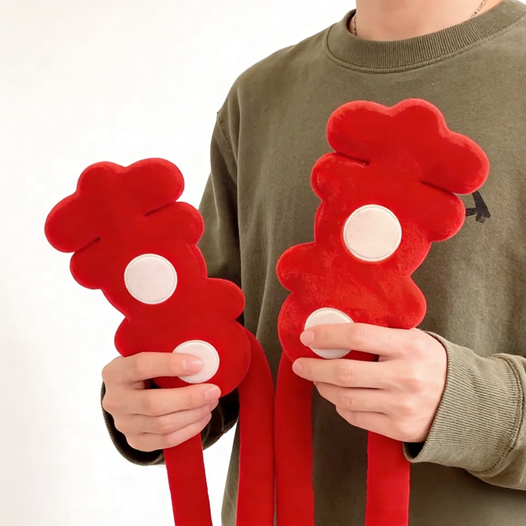 Wedding bedside pillows with the character "Happiness", wedding supplies, decoration and arrangement for the newlywed room, cushions, and heart-shaped festive dolls on the bed Application Scenario