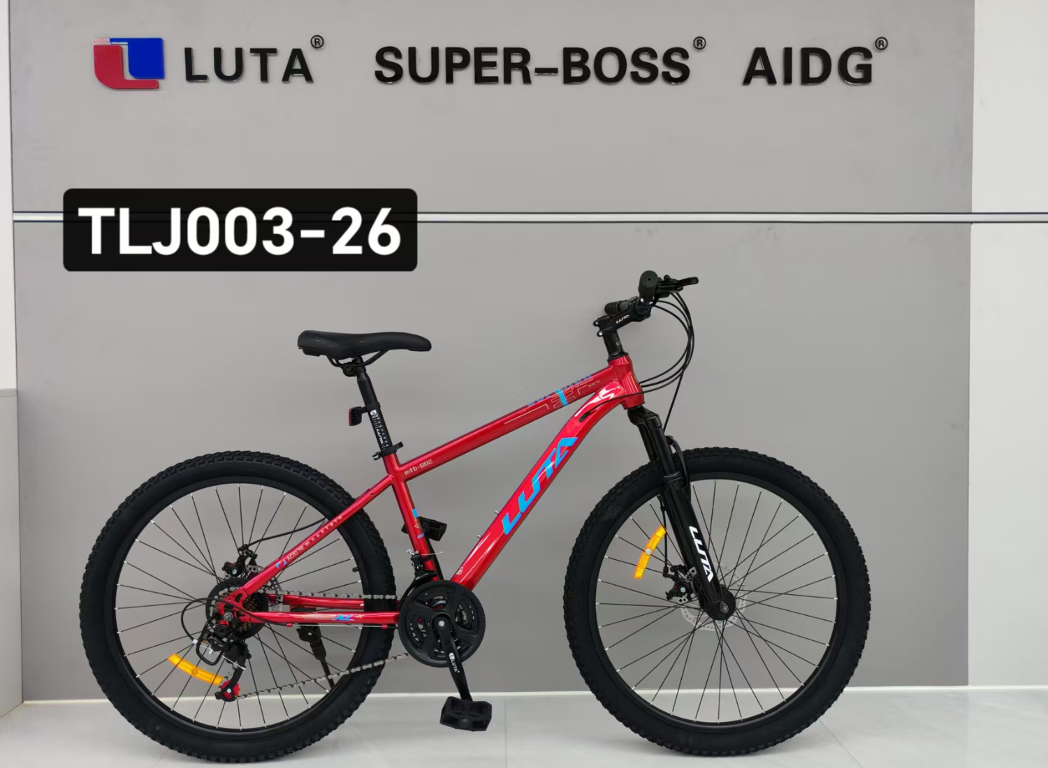 LUTA presenta la nueva bicicleta de montaña TLJ003-26, con un diseño cian fresco, equipado con freno de disco y horca frontal antichoque para un paseo más rápido. details Picture