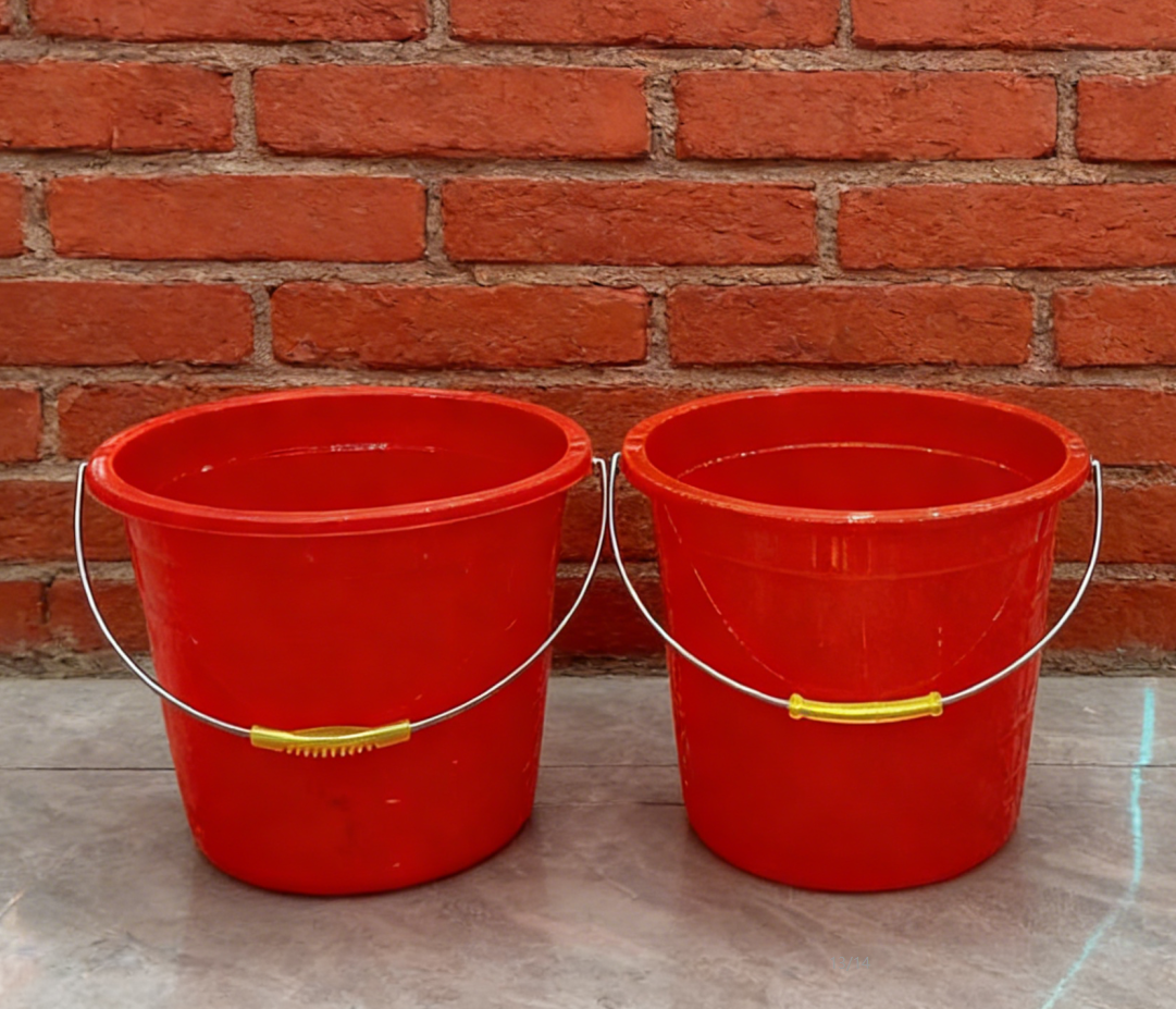 Multi-purpose plastic bucket, outdoor water bucket, pure water bucket, clinker lid, plastic packaging bottle, large-capacity, durable and multi-functional water storage container Item Picture