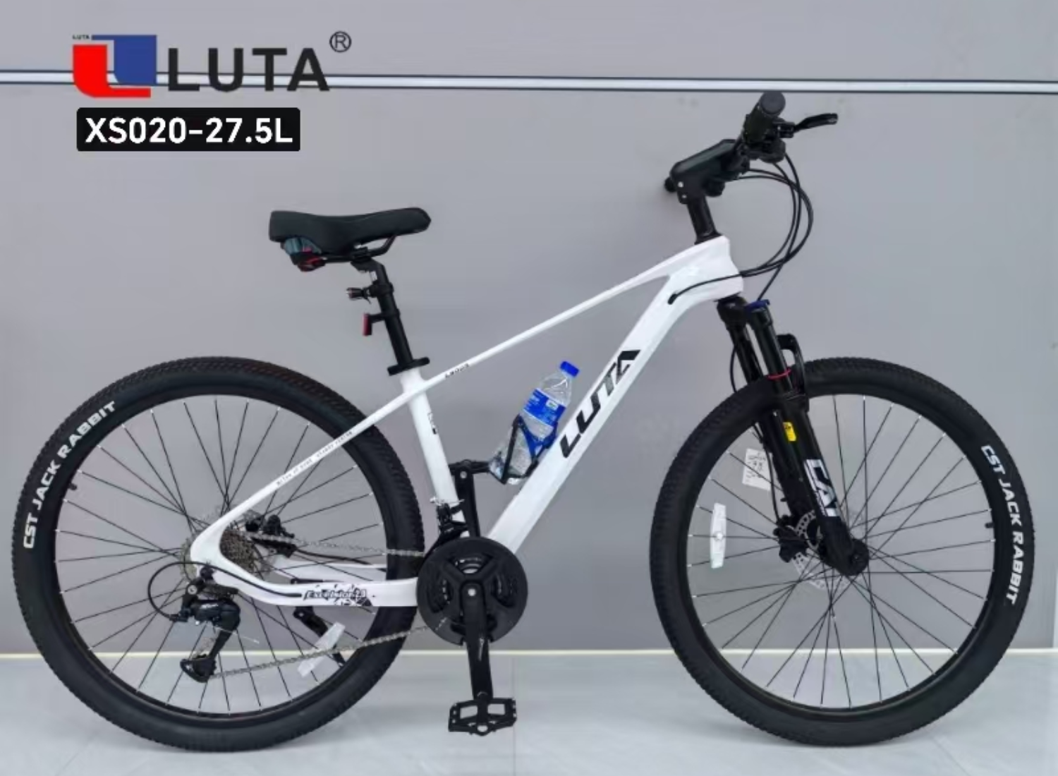 LUTA mountain Bike XS019-27.5L, with a black and cool design, is equipped with a front fork shock absorber and CST tires, providing a more comfortable ride. Application Scenario