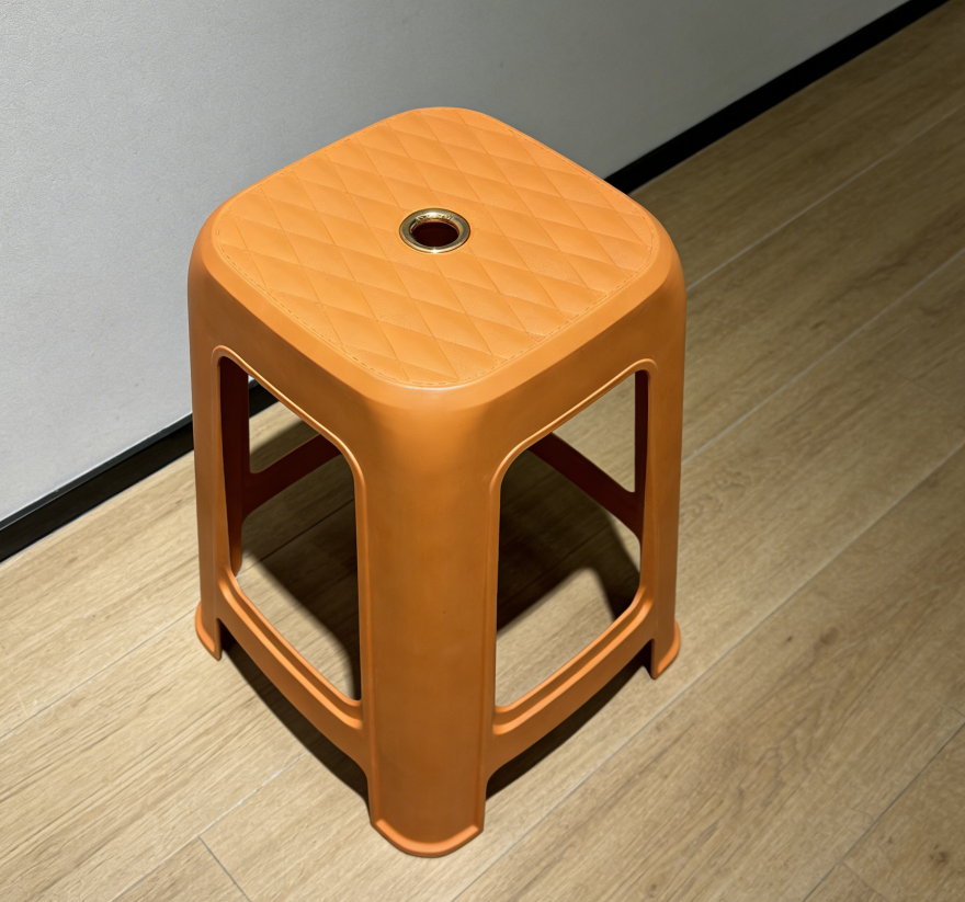 Orange stools can be stacked for household living room, kitchen, dining table, square stools for eating, anti-slip, thickened and sturdy plastic high stools wholesale, high stools wholesale Application Scenario
