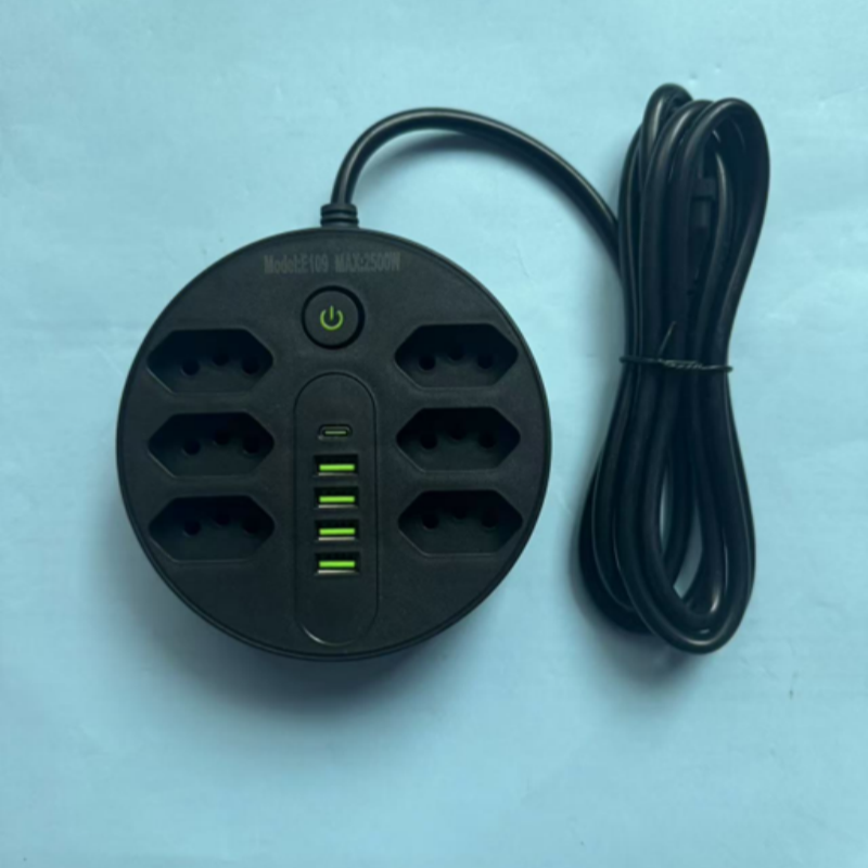 The multi-hole circular power strip, black and white multi-plug power strip, is safe and durable for home and office use Item Picture