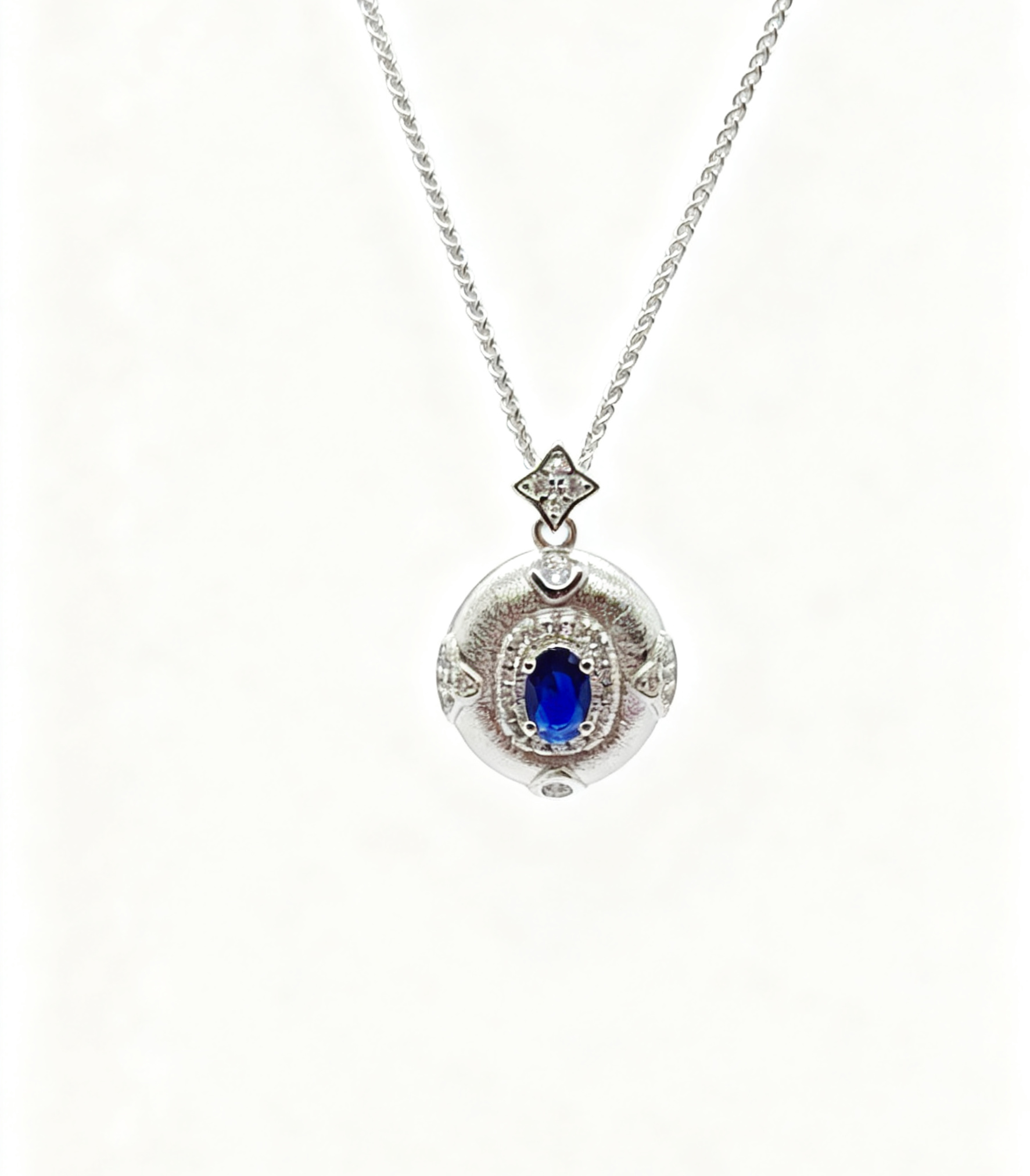 Dome Blue Star Diamond necklace