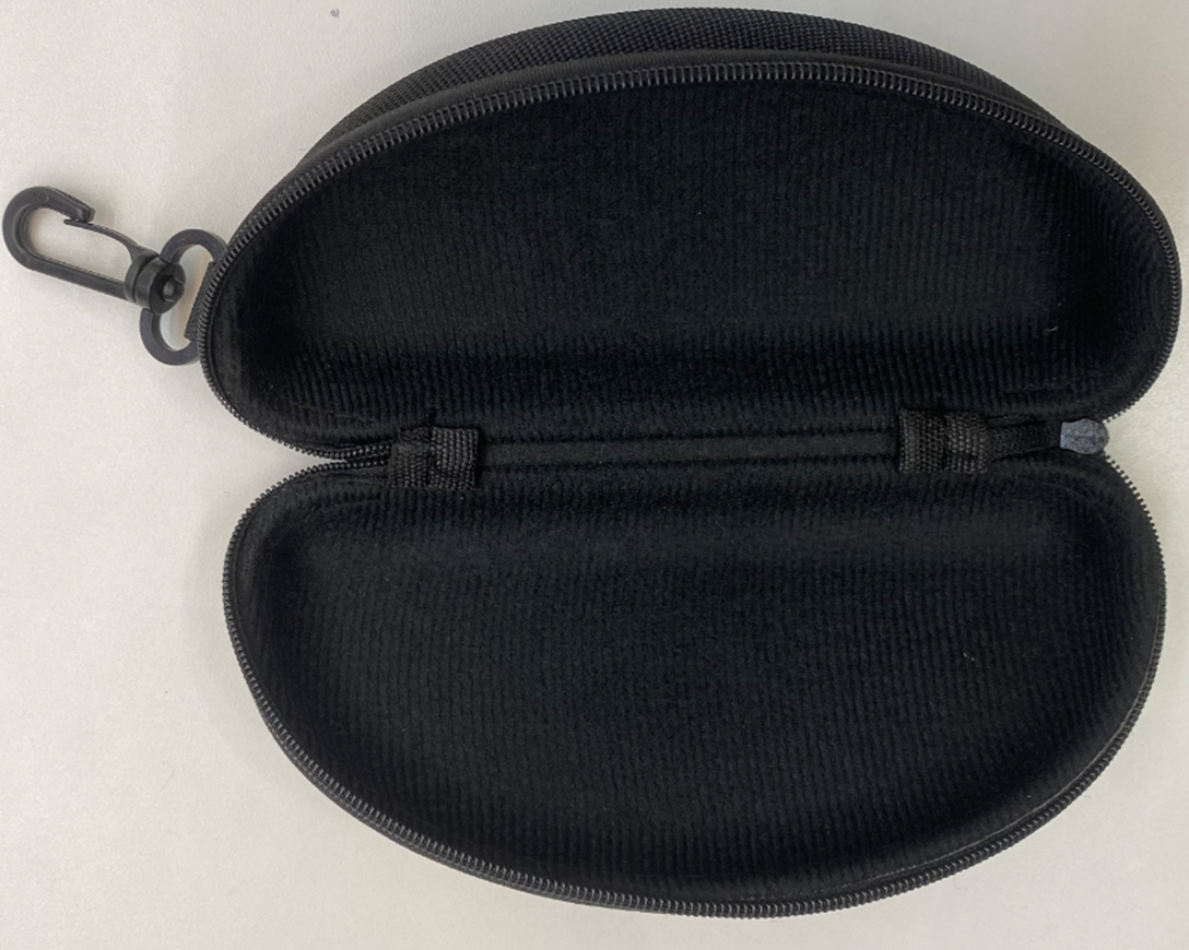 Sunglasses zipper case details Picture