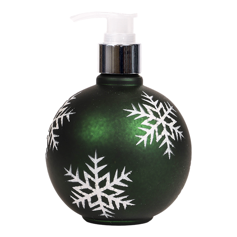 Halloween cartoon hand sanitizer and hand washing products are refreshing and moisturizing Application Scenario