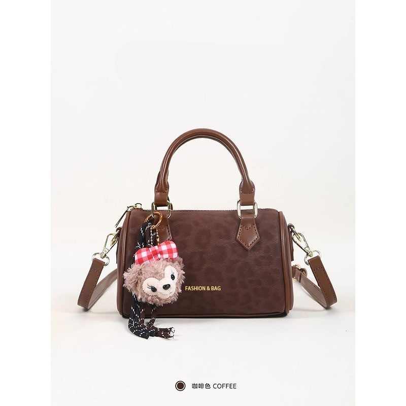 Sweet and cute leopard print hand-held crossbody bag 2025 autumn/winter new style, a small handbag for girls to go shopping