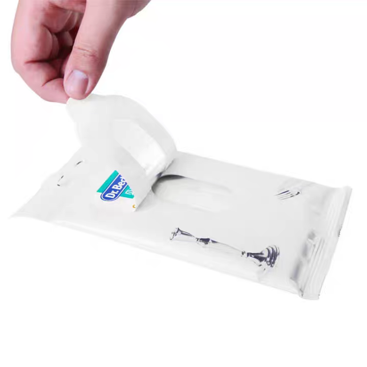 German imported Dr. Beckman gold and Silver products special cleaning cloth 12 pieces for the maintenance of gold and silver jewelry rings and necklaces Application Scenario