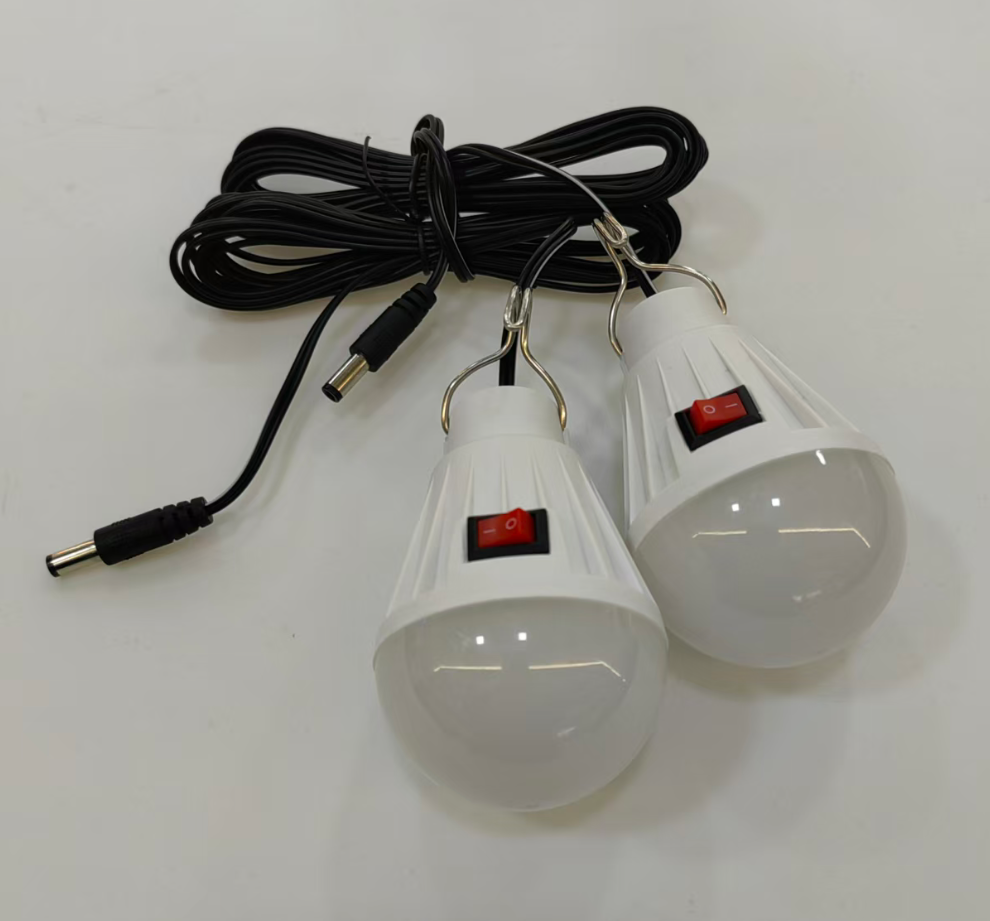 300W-1500W便携式储能电源户外应急备用电源适用于摆摊自驾游露营新能源详情7