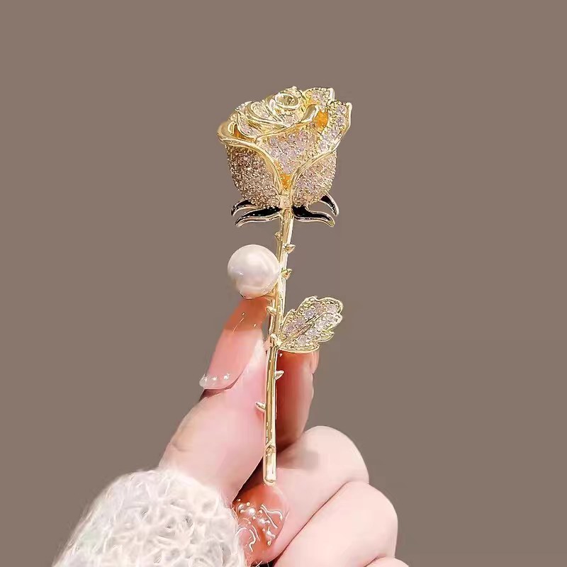 Brooches, brooches, pins, cartoon cuties, coats, sweaters, suits, evening gowns, decorative gifts, presents detail image 4