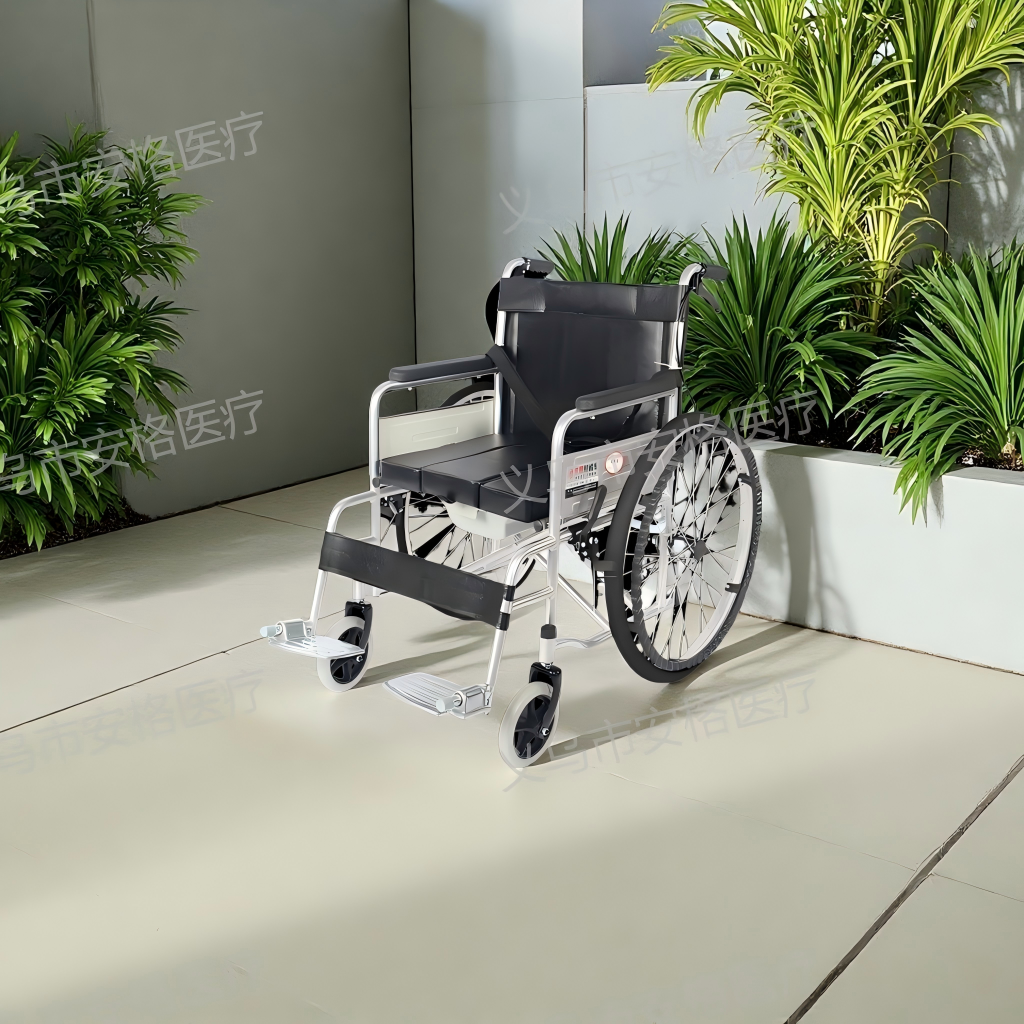 Leather toilet rehabilitation assistive device wheelchair helps promote a healthy life. High-quality equipment suitable for the elderly and the disabled Application Scenario