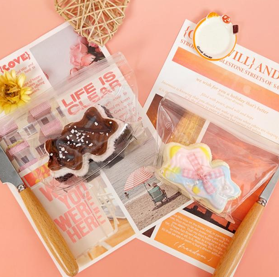Food-grade silicone extrusion fun stress-relieving creative toys, holiday gifts to relieve stress, popular dessert series extrusion fun toys
