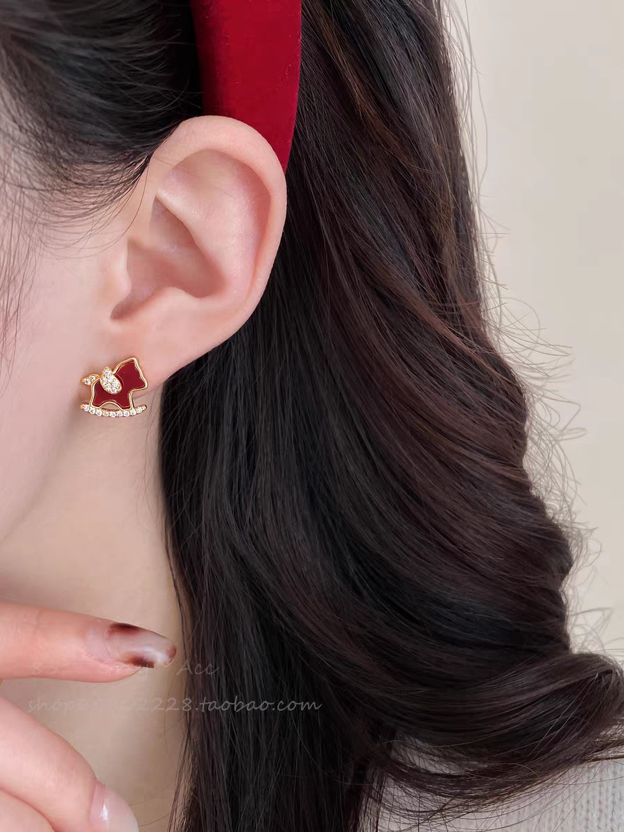 Shiluoqi Accessories Red Little Horse zodiac Year Stud earrings for women's new bestsellers, high-end and light luxury style earrings, New Year earrings details Picture