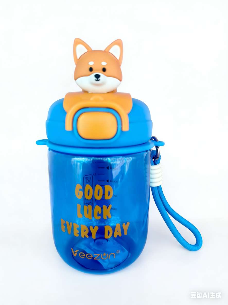 Cartoon diagonal cross children's straw cup Plastic water cup 180ml cute leak-proof portable cup detail image 5