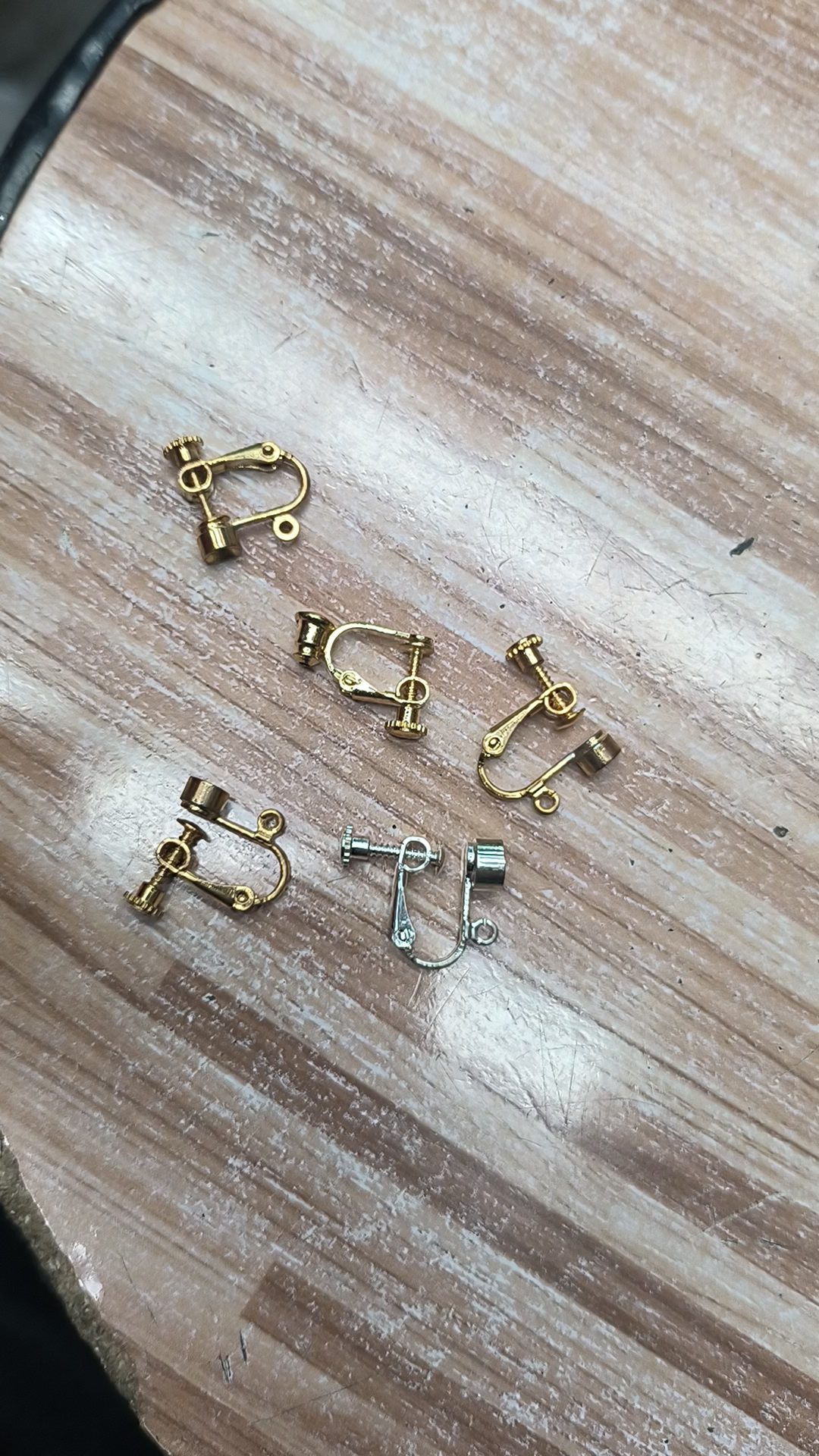 DIY diamond-encrusted screw ear clips (copper) detail image 2