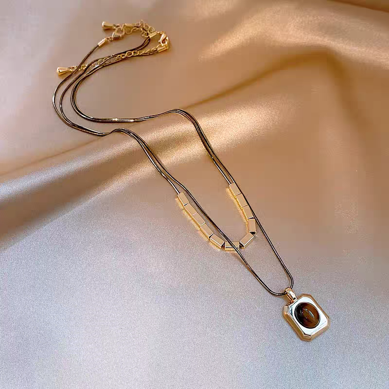 诗洛琪饰品叠戴美拉德虎眼石吊坠项链女款高级感轻奢小众毛衣链新款配饰详情图4